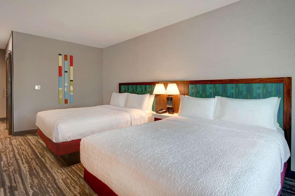Hampton Inn & Suites Ontario Rancho Cucamonga Phòng bức ảnh