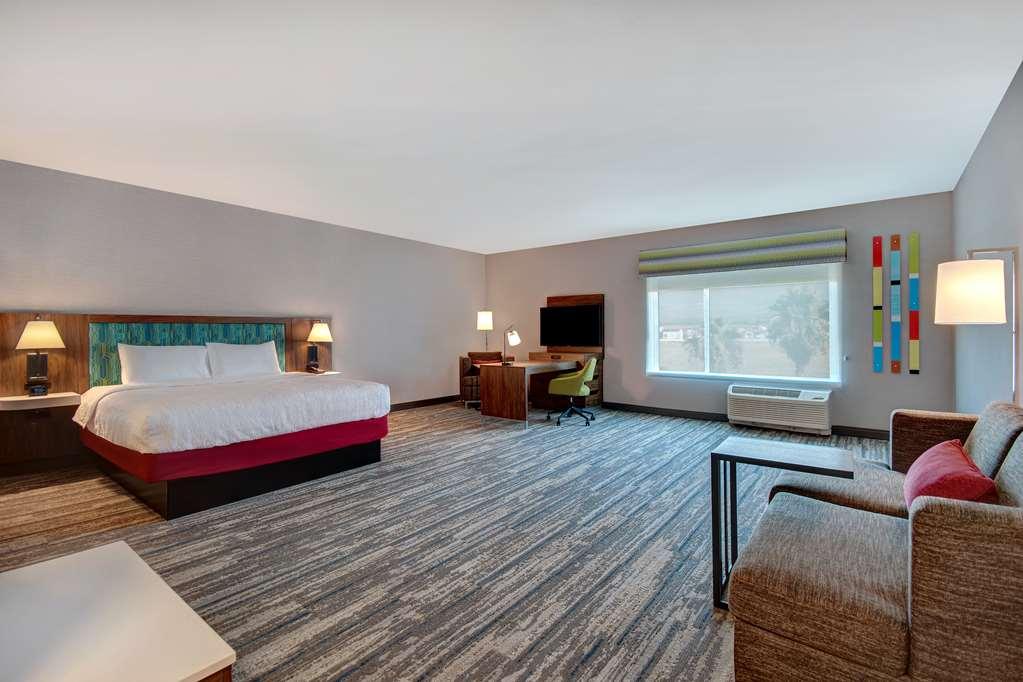 Hampton Inn & Suites Ontario Rancho Cucamonga Phòng bức ảnh