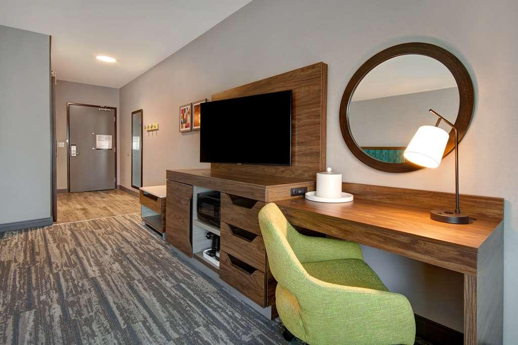 Hampton Inn & Suites Ontario Rancho Cucamonga Phòng bức ảnh