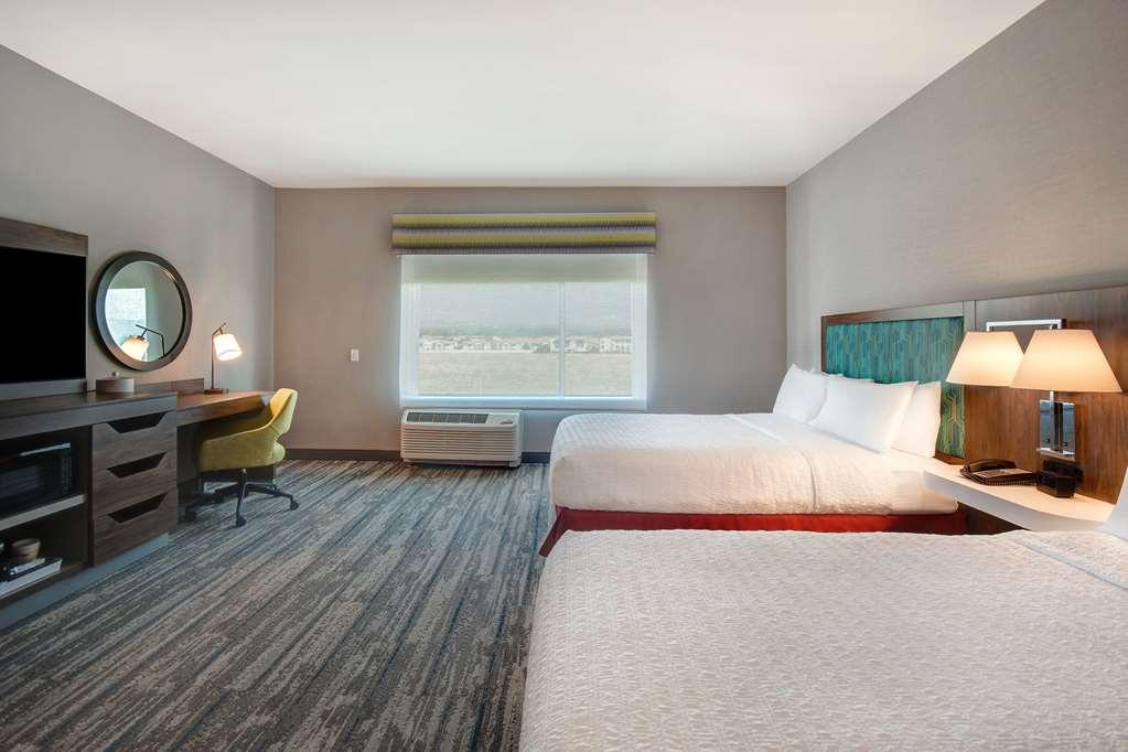 Hampton Inn & Suites Ontario Rancho Cucamonga Phòng bức ảnh