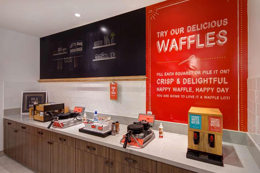 Hampton Inn & Suites Ontario Rancho Cucamonga Ngoại thất bức ảnh