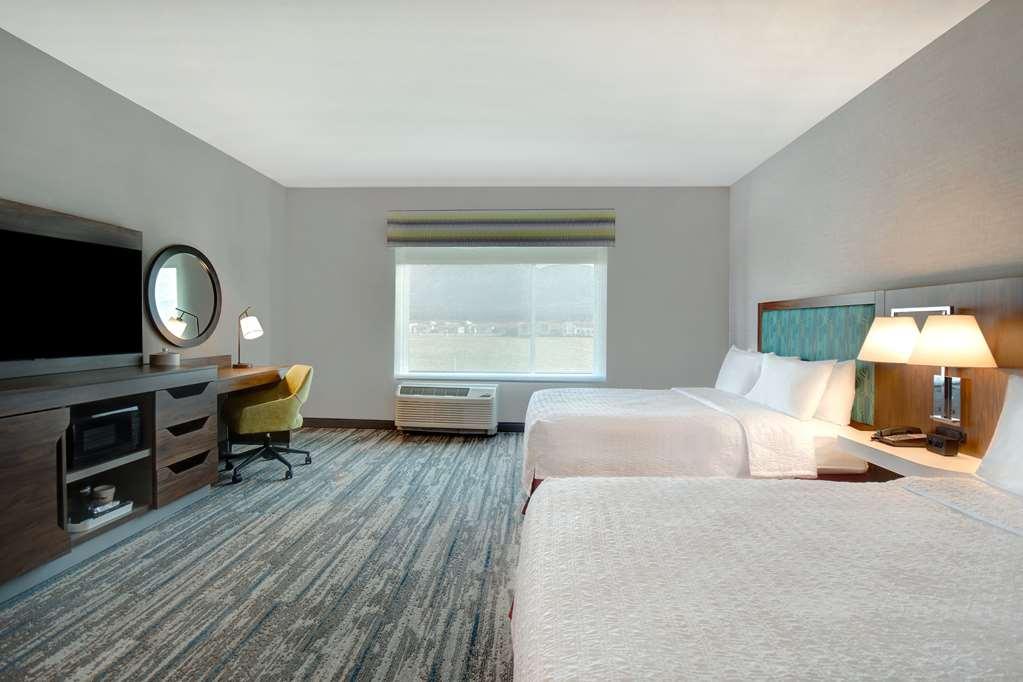 Hampton Inn & Suites Ontario Rancho Cucamonga Phòng bức ảnh