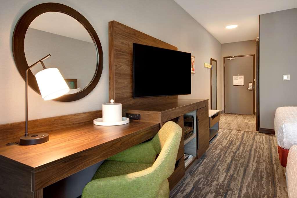 Hampton Inn & Suites Ontario Rancho Cucamonga Phòng bức ảnh