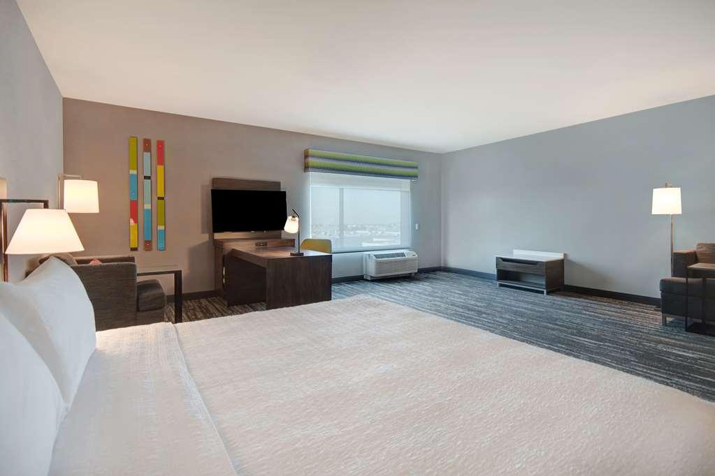 Hampton Inn & Suites Ontario Rancho Cucamonga Phòng bức ảnh