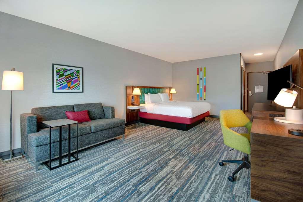 Hampton Inn & Suites Ontario Rancho Cucamonga Phòng bức ảnh